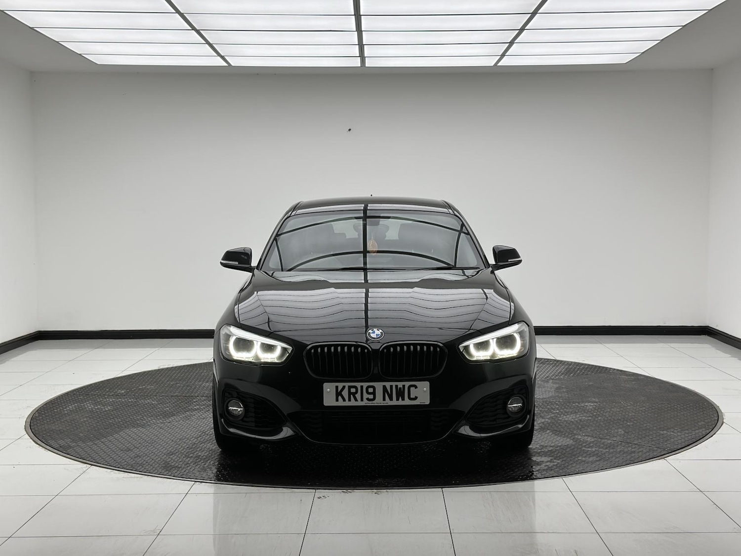 Used BMW 1 Series 2019 for sale - 76590083: Photo 2