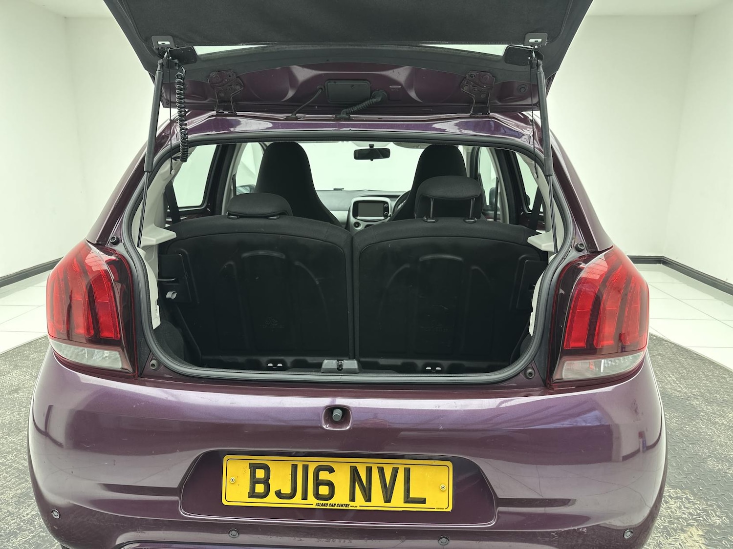 Used Peugeot 108 2016 for sale - 76951958: Photo 15