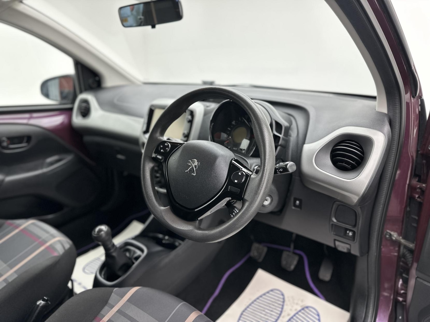 Used Peugeot 108 2016 for sale - 76951958: Photo 20