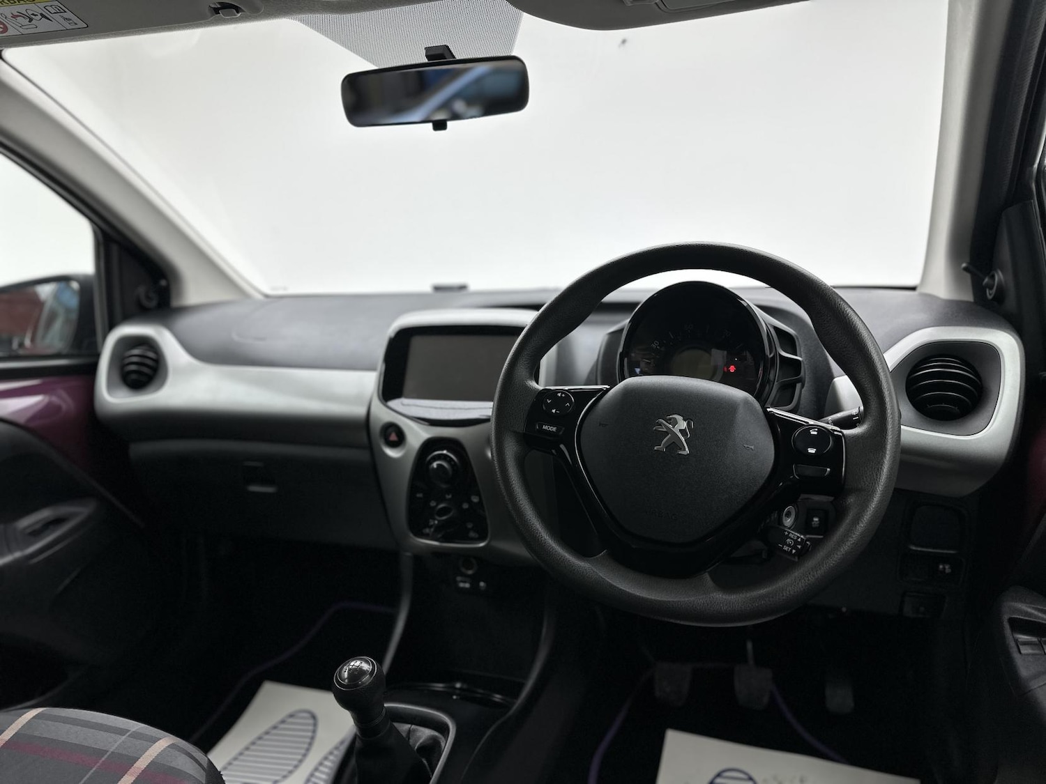 Used Peugeot 108 2016 for sale - 76951958: Photo 22