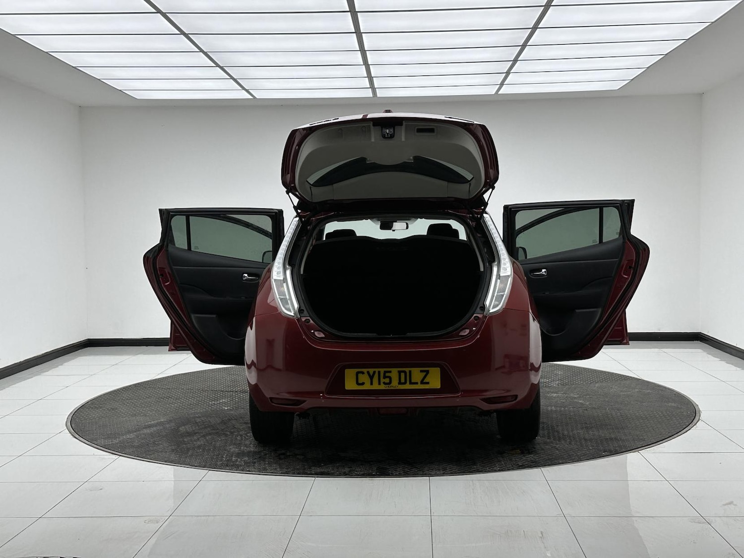 Used Nissan Leaf 2015 for sale - 76688481: Photo 14