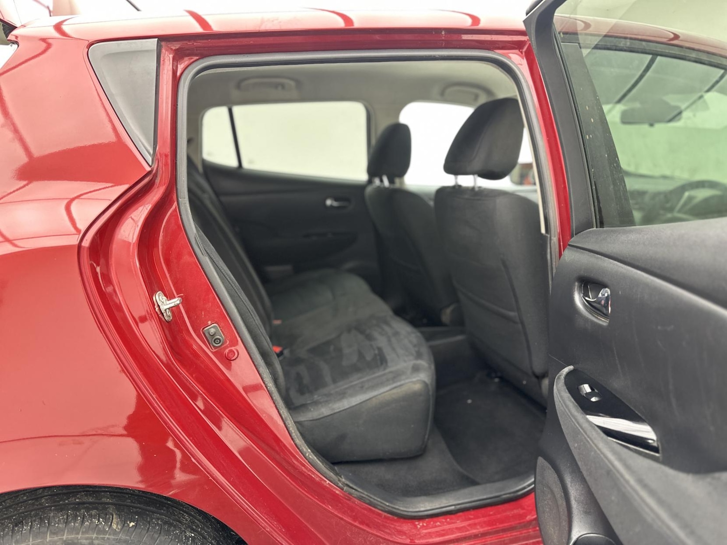 Used Nissan Leaf 2015 for sale - 76688481: Photo 25