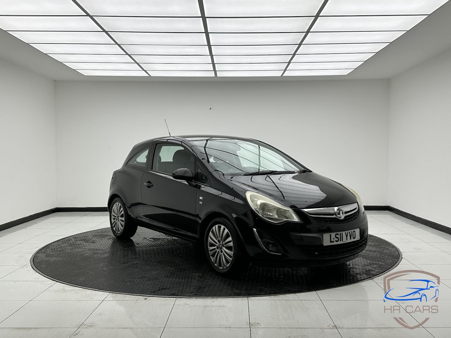 Used Vauxhall Corsa 2011 for sale - 76590085: Photo 1