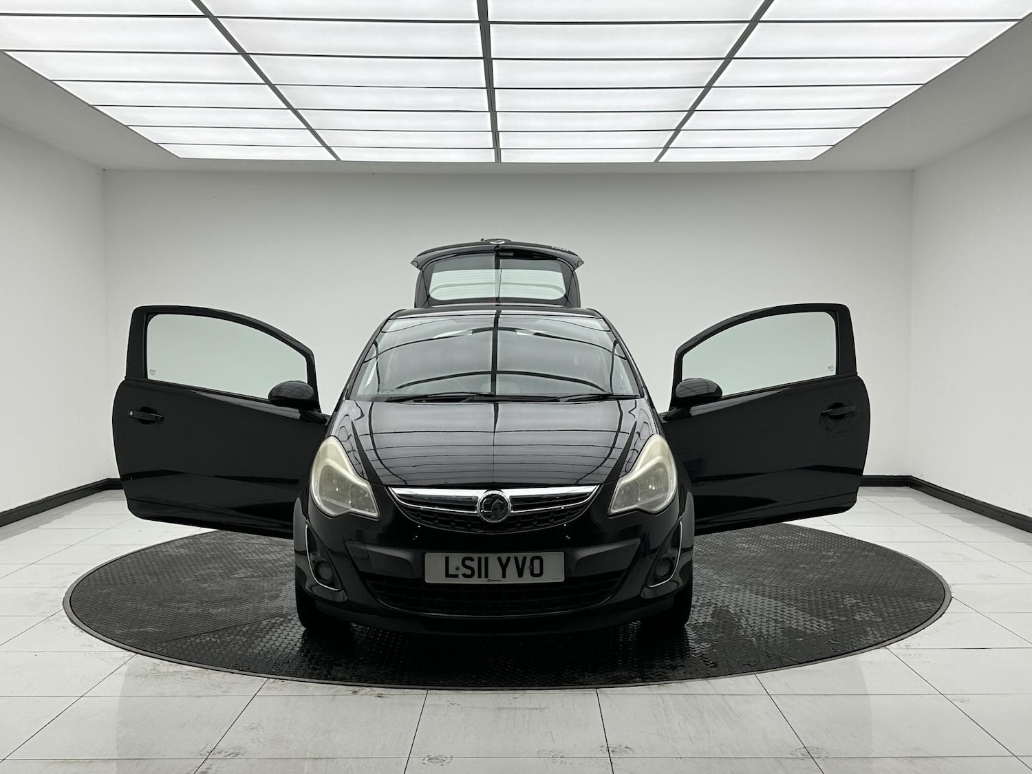 Used Vauxhall Corsa 2011 for sale - 76590085: Photo 11