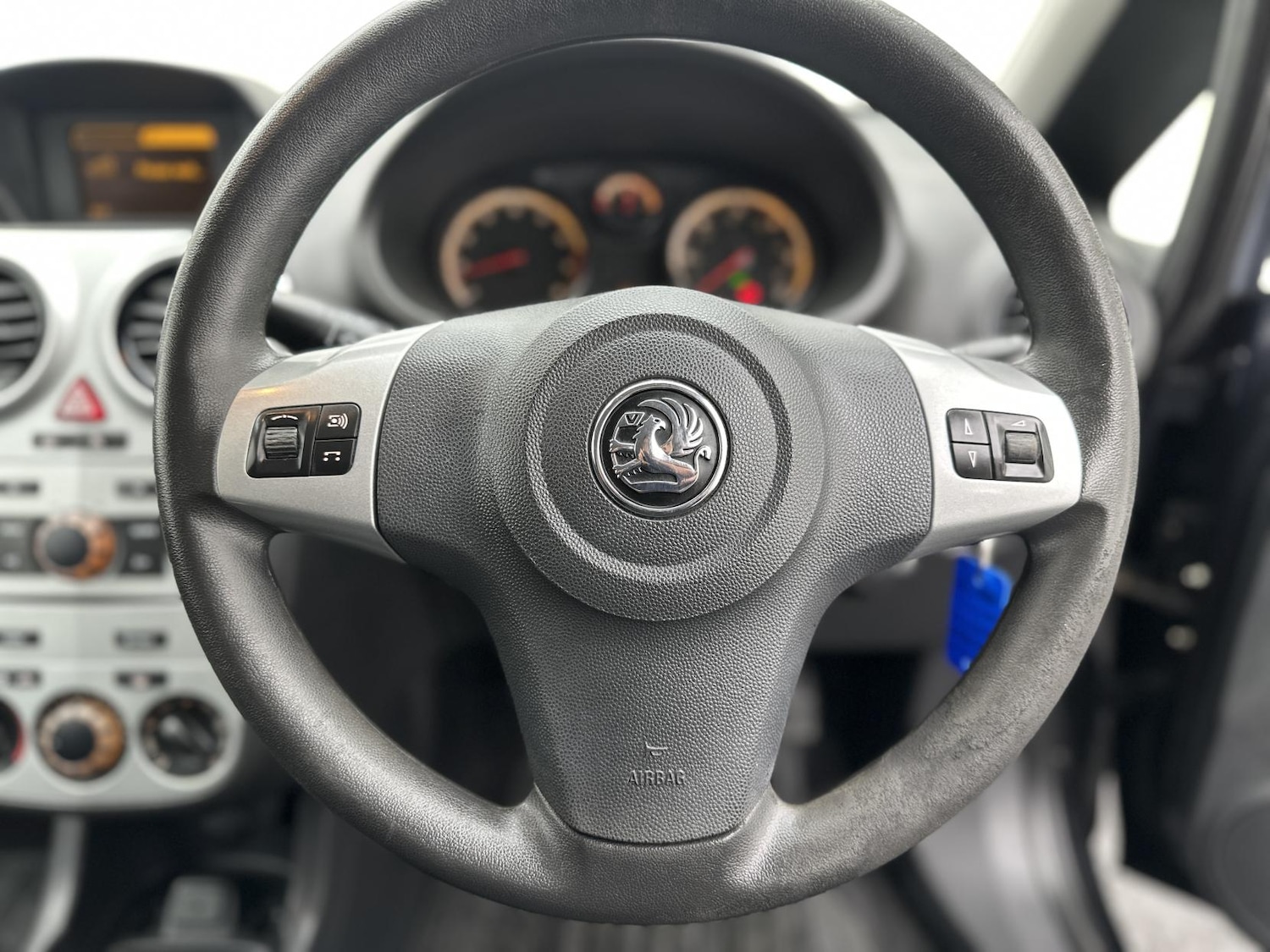 Used Vauxhall Corsa 2011 for sale - 76590085: Photo 28