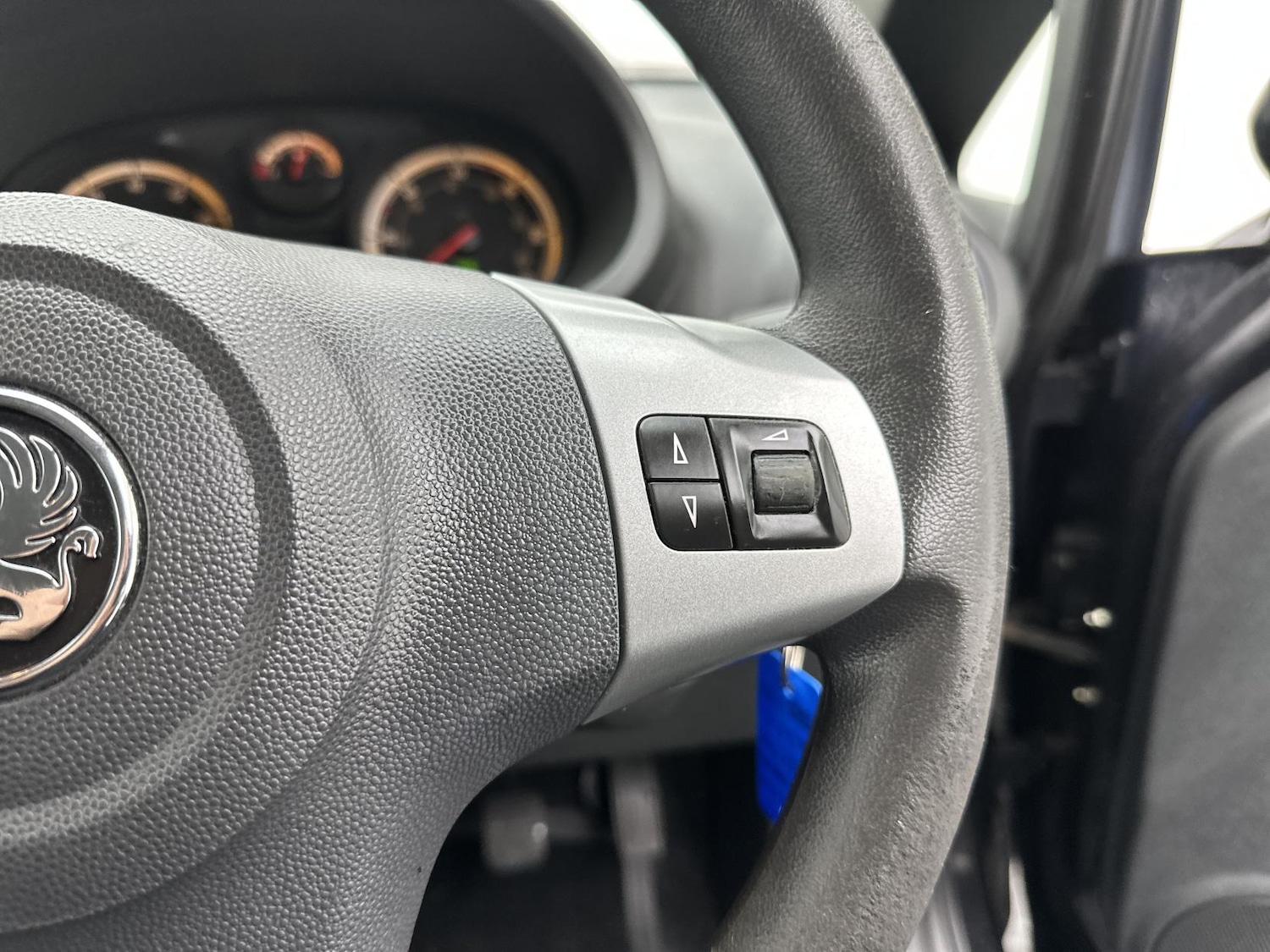 Used Vauxhall Corsa 2011 for sale - 76590085: Photo 31