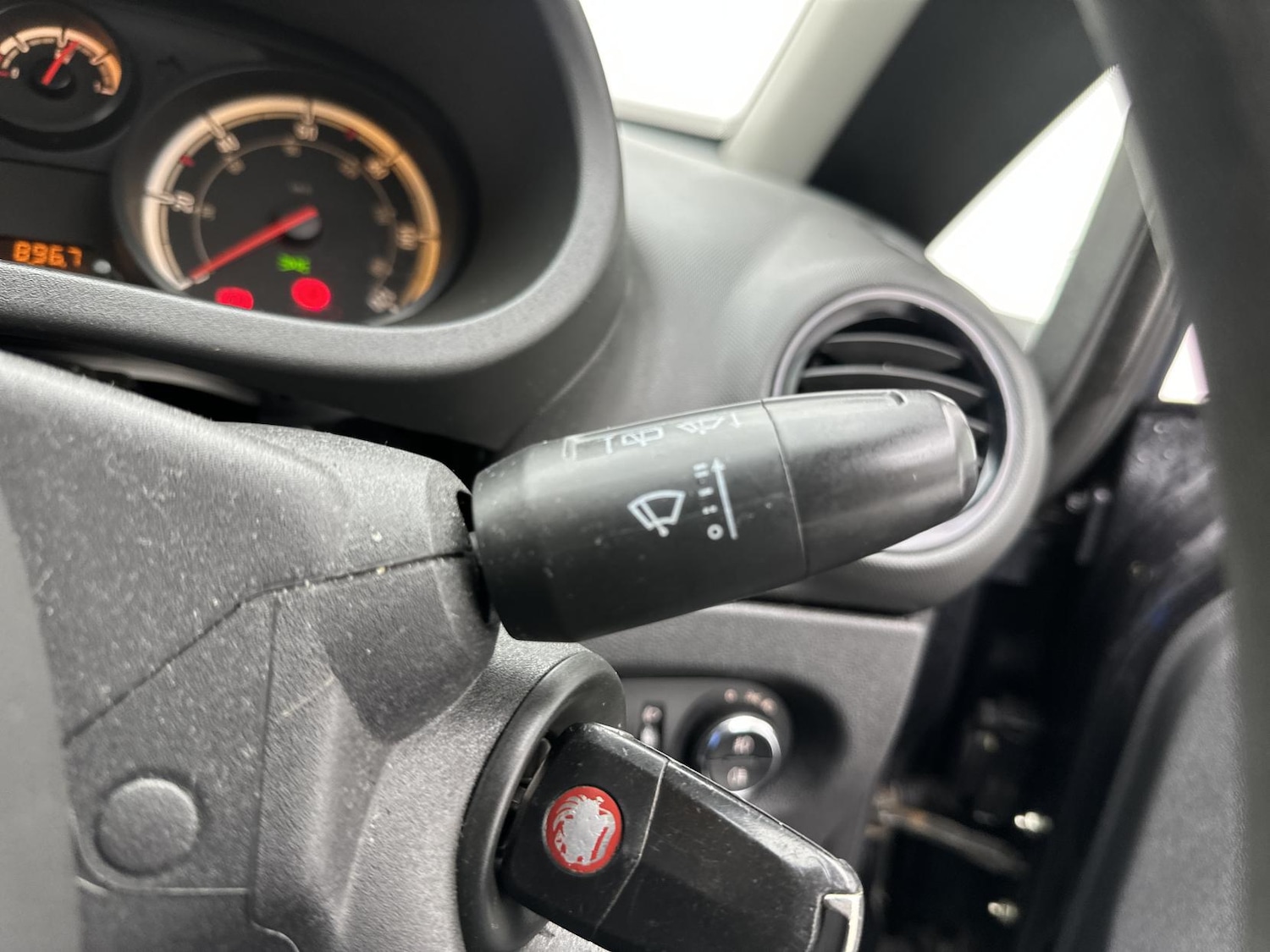 Used Vauxhall Corsa 2011 for sale - 76590085: Photo 32