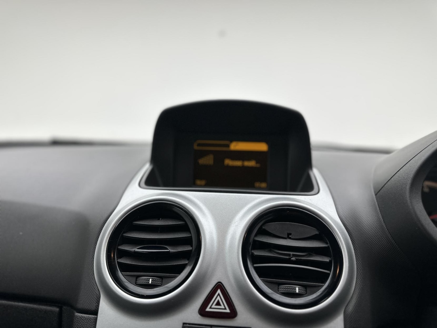 Used Vauxhall Corsa 2011 for sale - 76590085: Photo 36