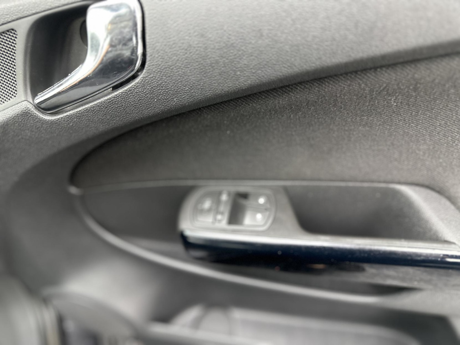 Used Vauxhall Corsa 2011 for sale - 76590085: Photo 43