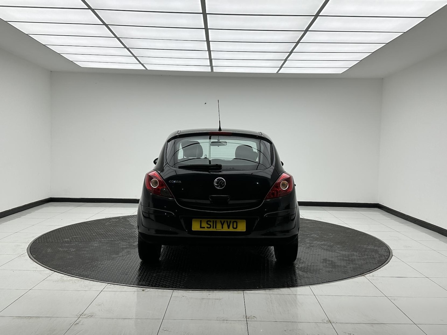 Used Vauxhall Corsa 2011 for sale - 76590085: Photo 7