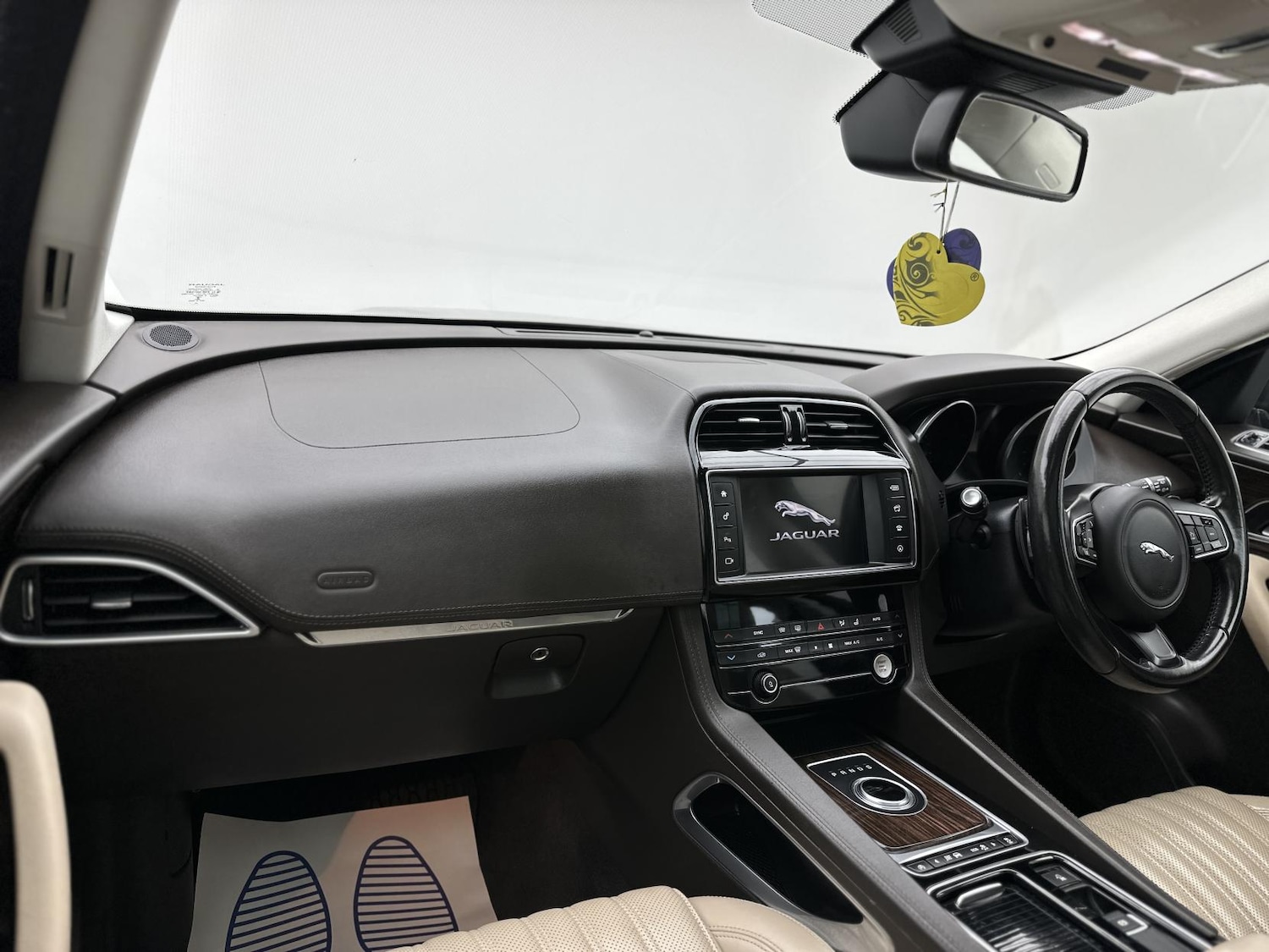 Used Jaguar F-Pace 2017 for sale - 77453773: Photo 32