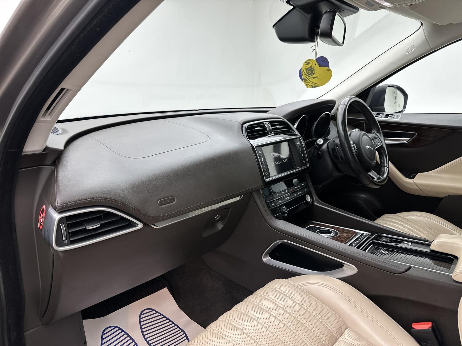 Used Jaguar F-Pace 2017 for sale - 77453773: Photo 33