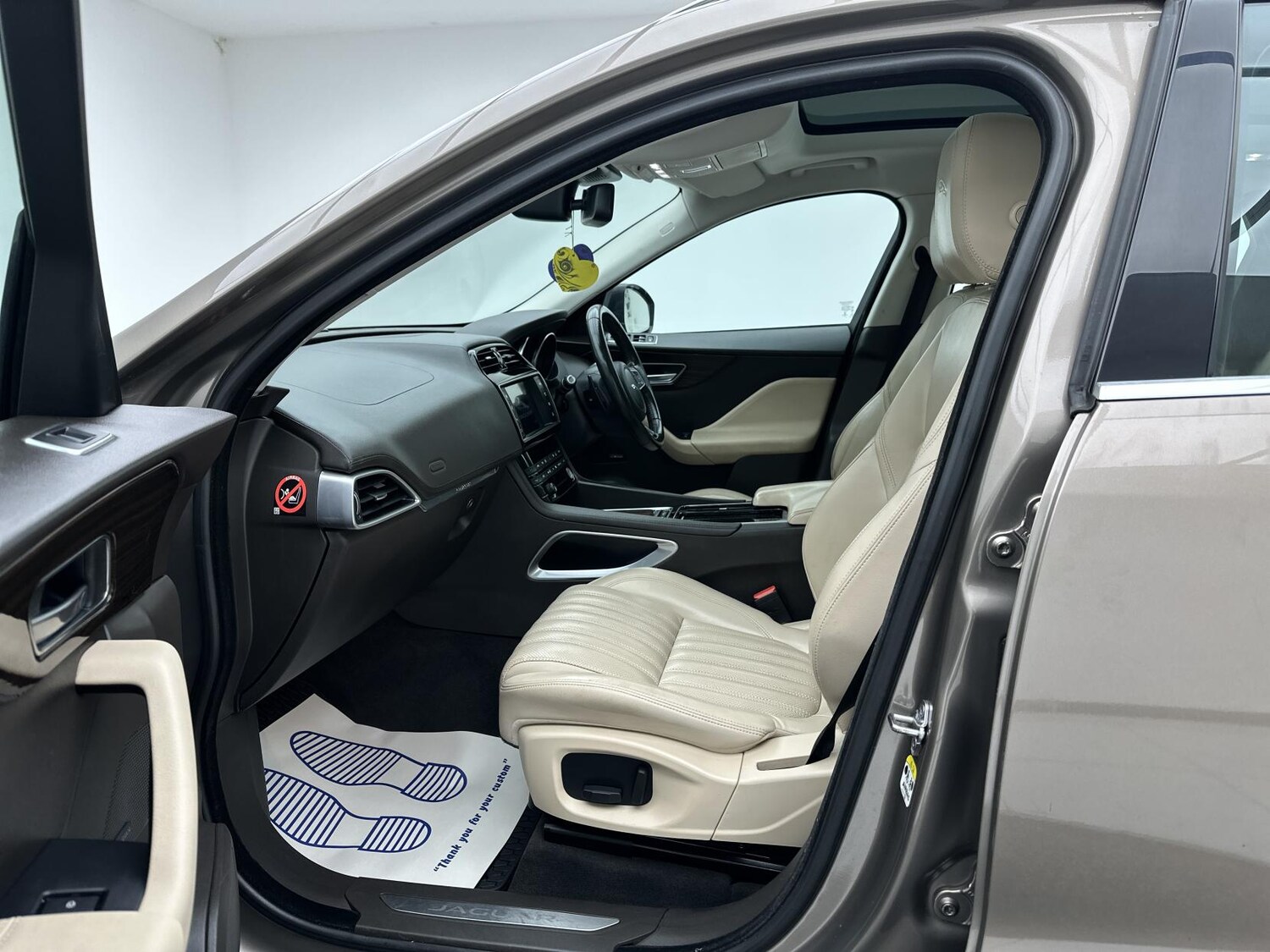 Used Jaguar F-Pace 2017 for sale - 77453773: Photo 34