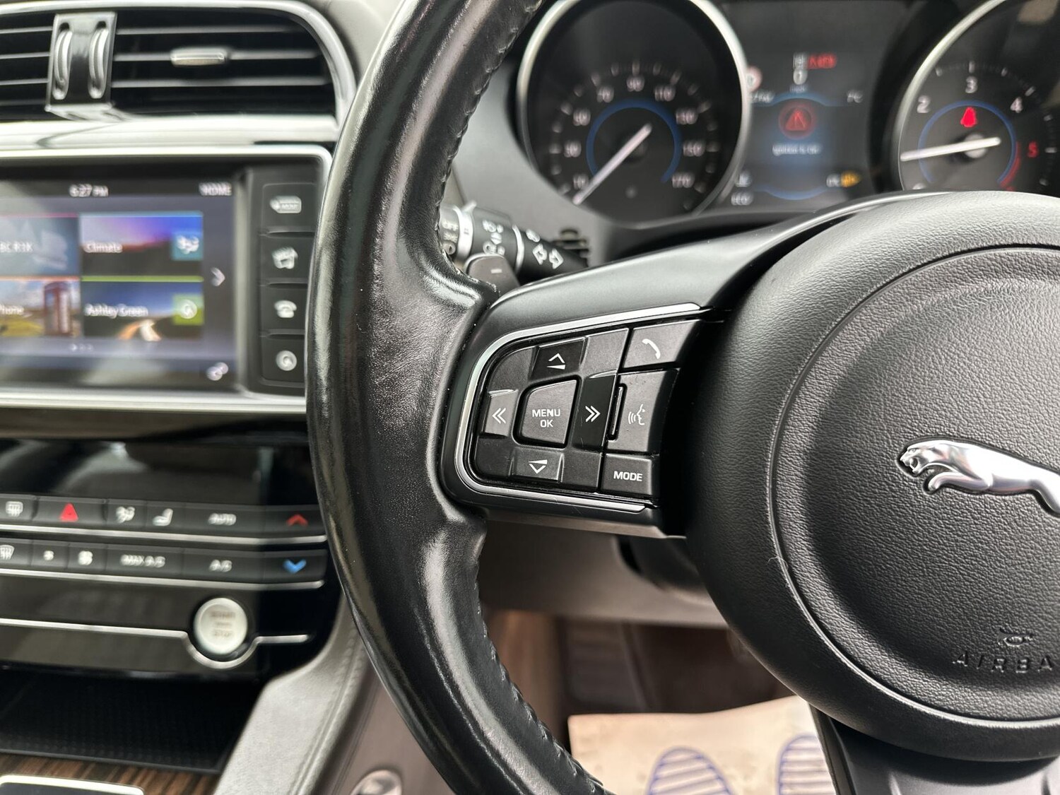 Used Jaguar F-Pace 2017 for sale - 77453773: Photo 44