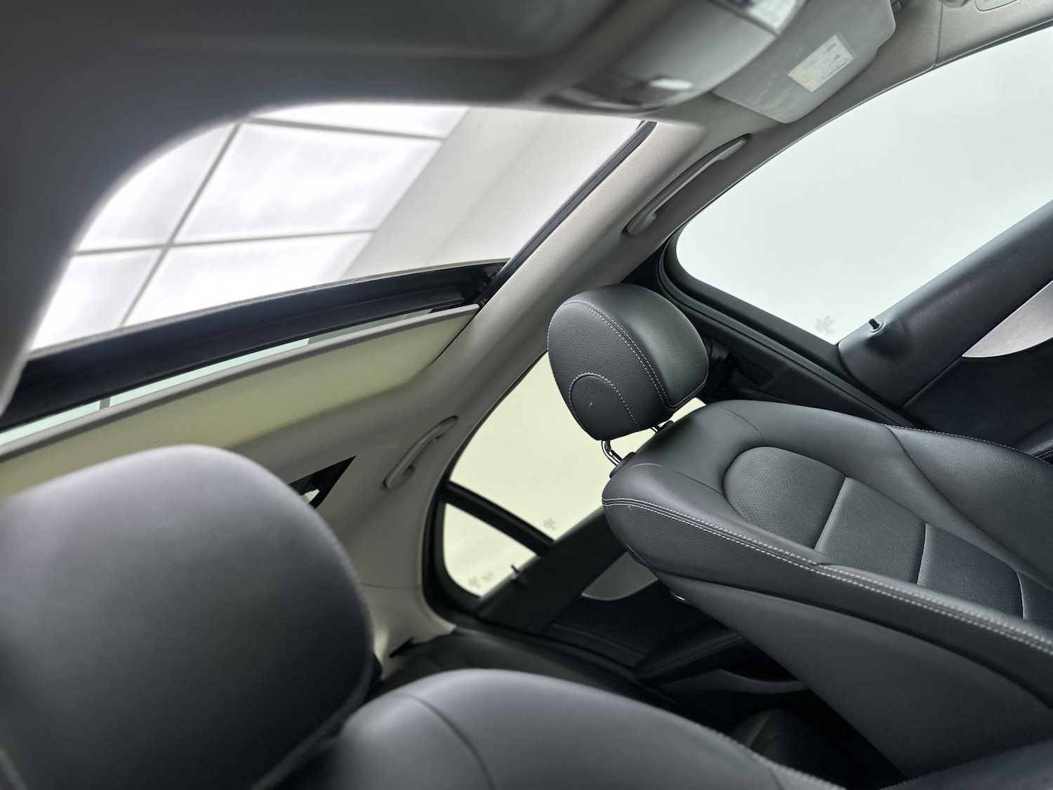 Used Mercedes-Benz C Class 2017 for sale - 78081698: Photo 12