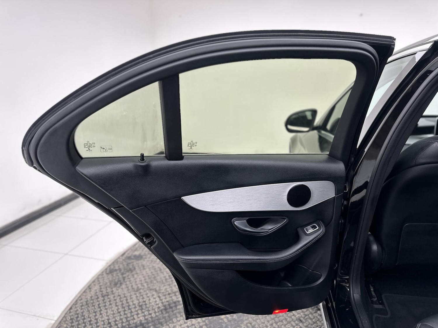 Used Mercedes-Benz C Class 2017 for sale - 78081698: Photo 27