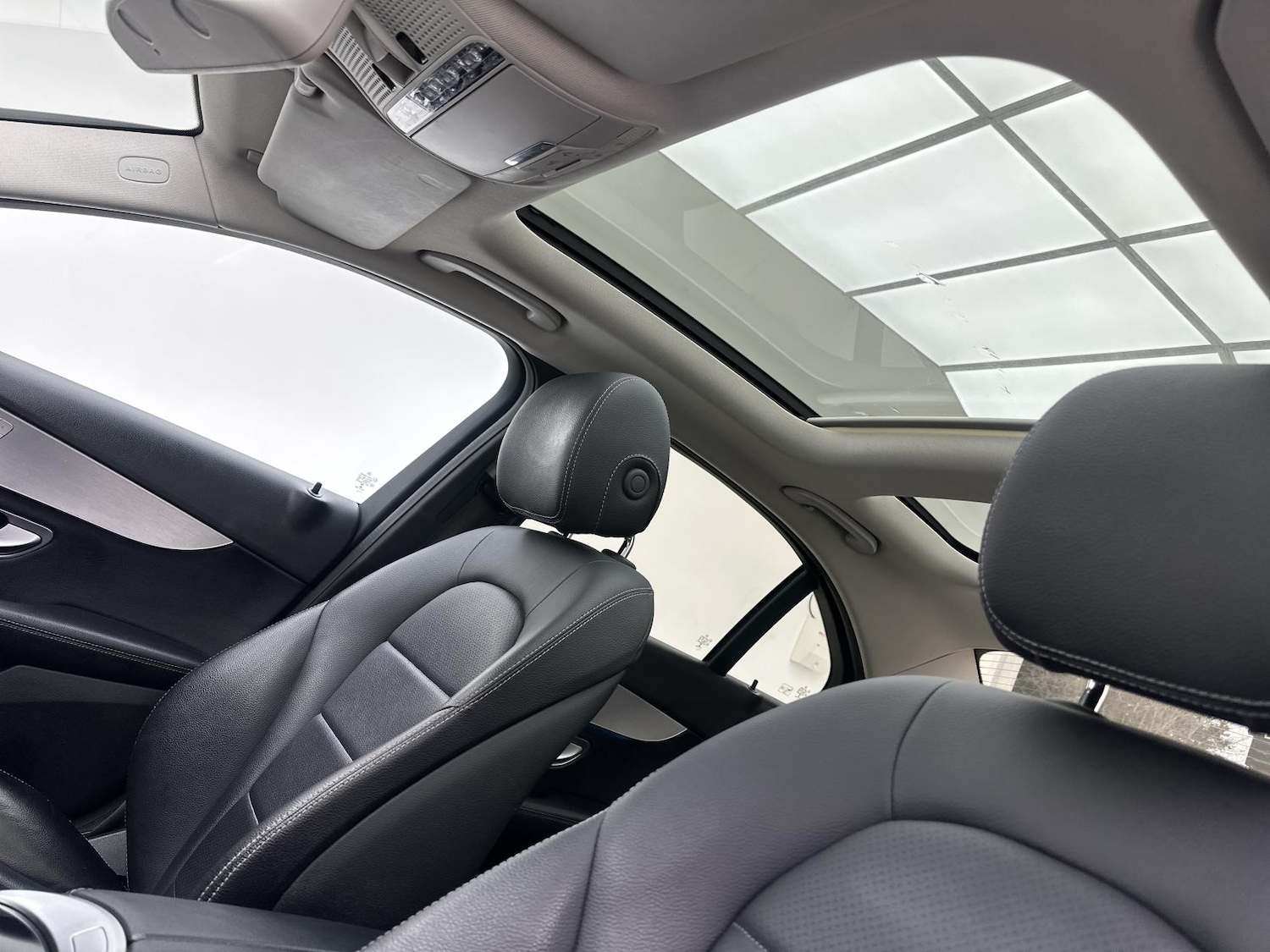 Used Mercedes-Benz C Class 2017 for sale - 78081698: Photo 33