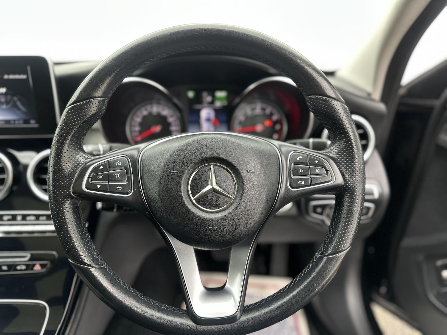 Used Mercedes-Benz C Class 2017 for sale - 78081698: Photo 39