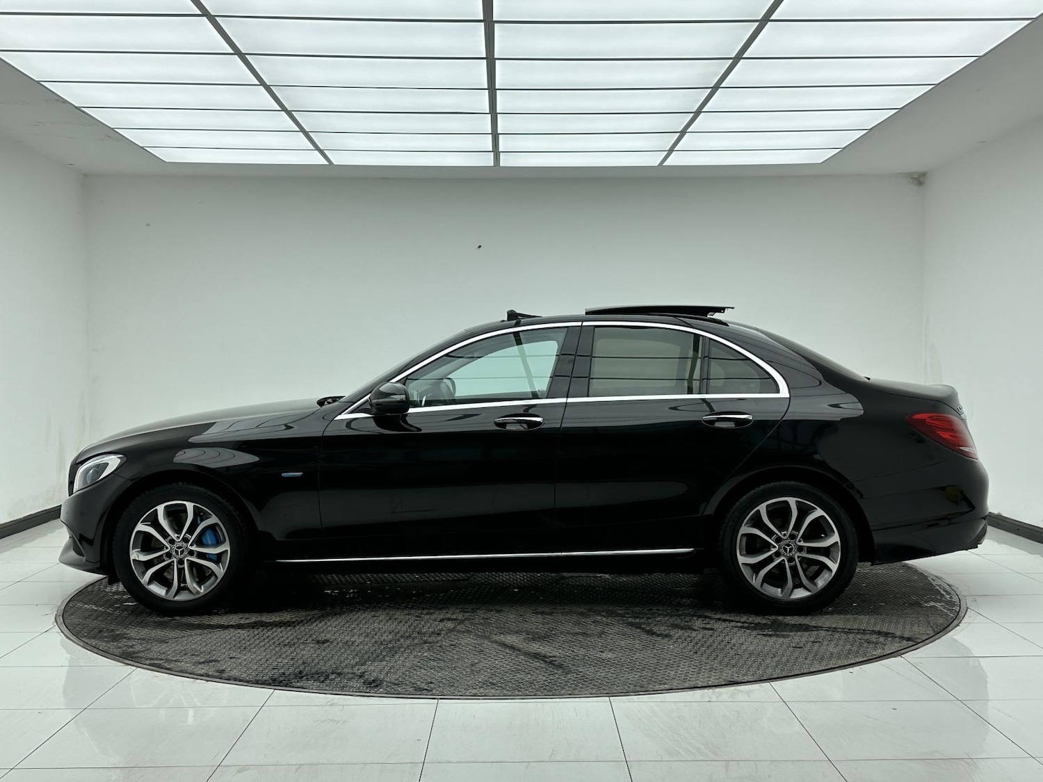 Used Mercedes-Benz C Class 2017 for sale - 78081698: Photo 4