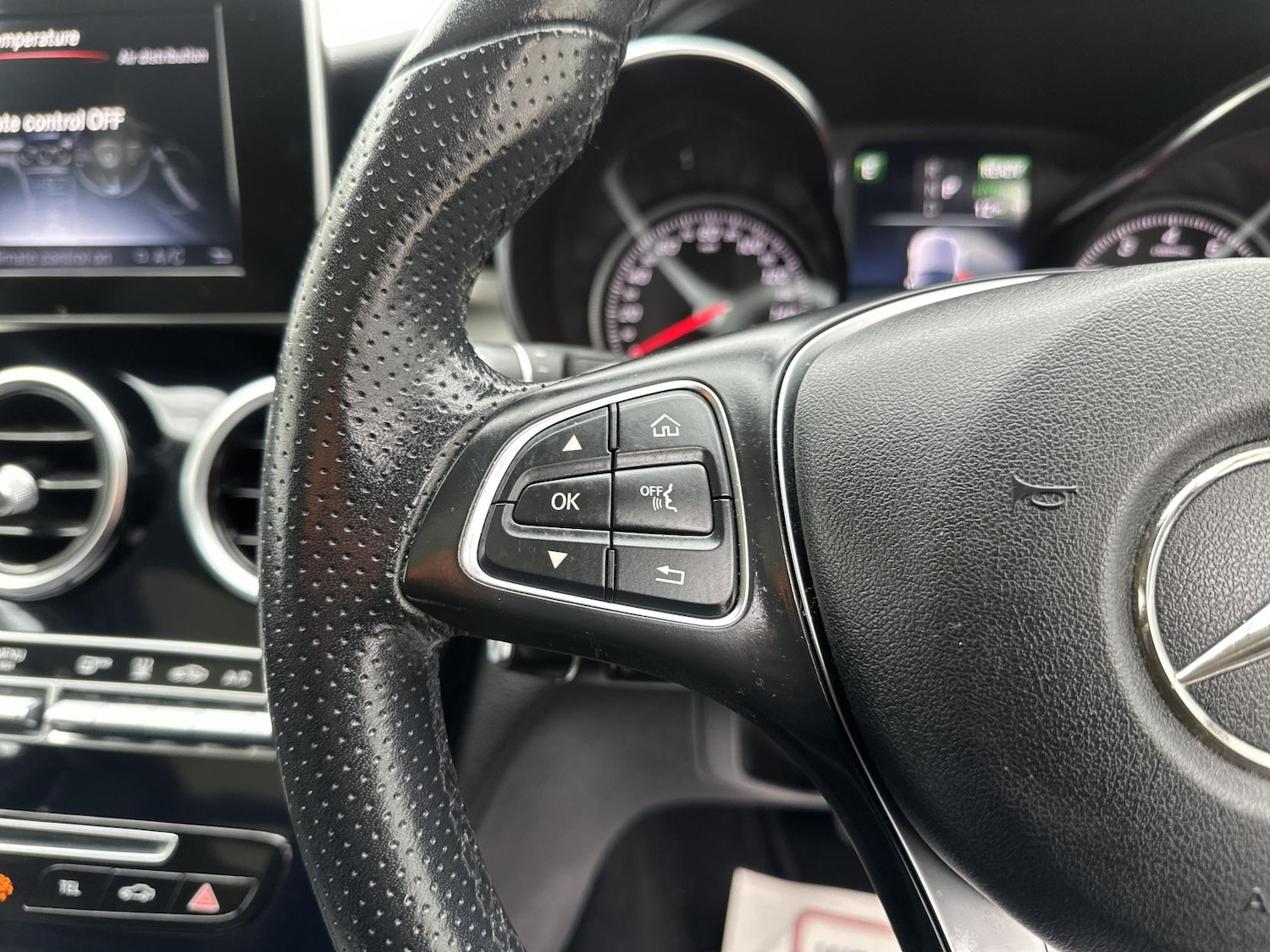 Used Mercedes-Benz C Class 2017 for sale - 78081698: Photo 40