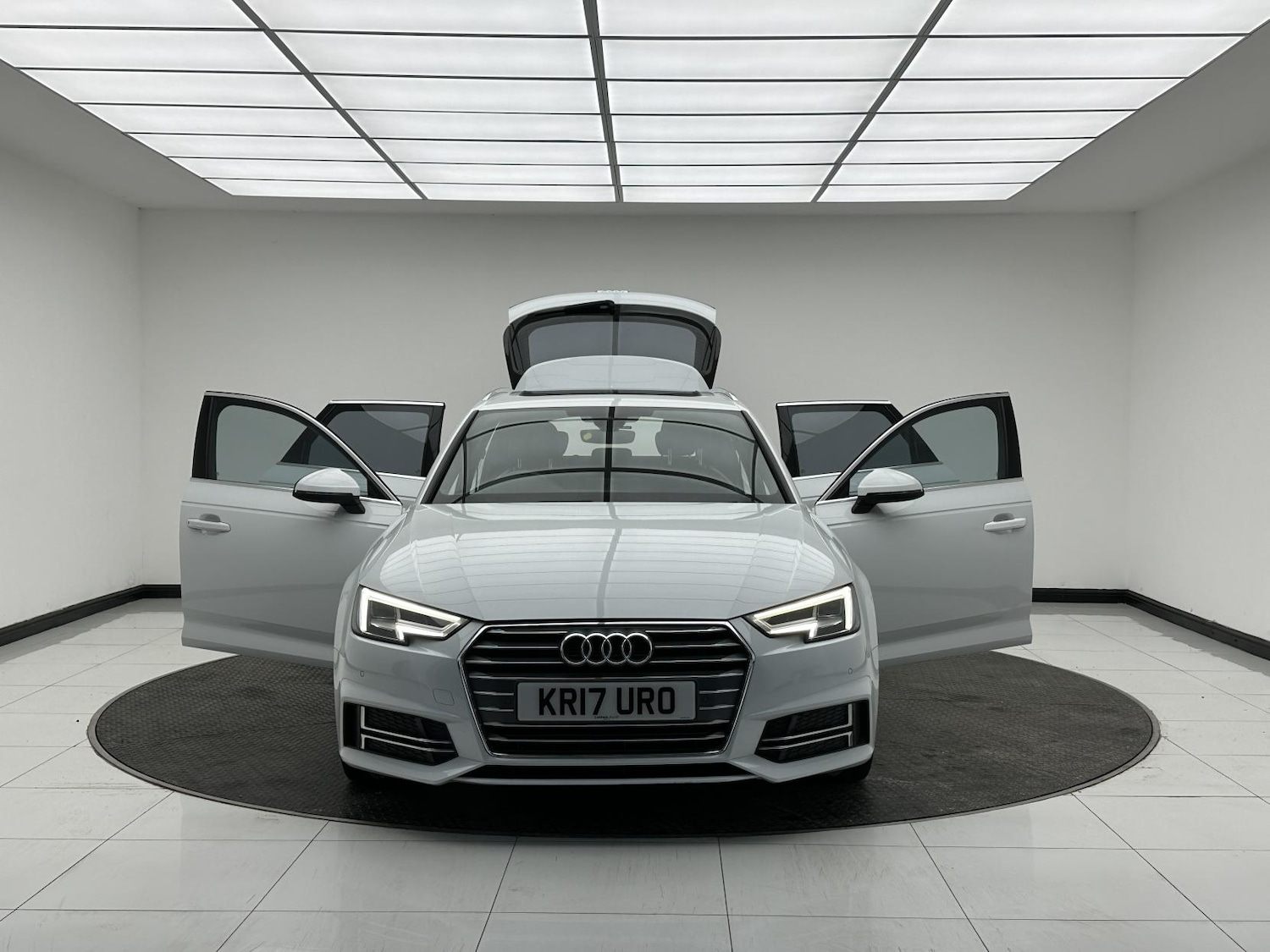 Used Audi A4 2017 for sale - 76933413: Photo 10