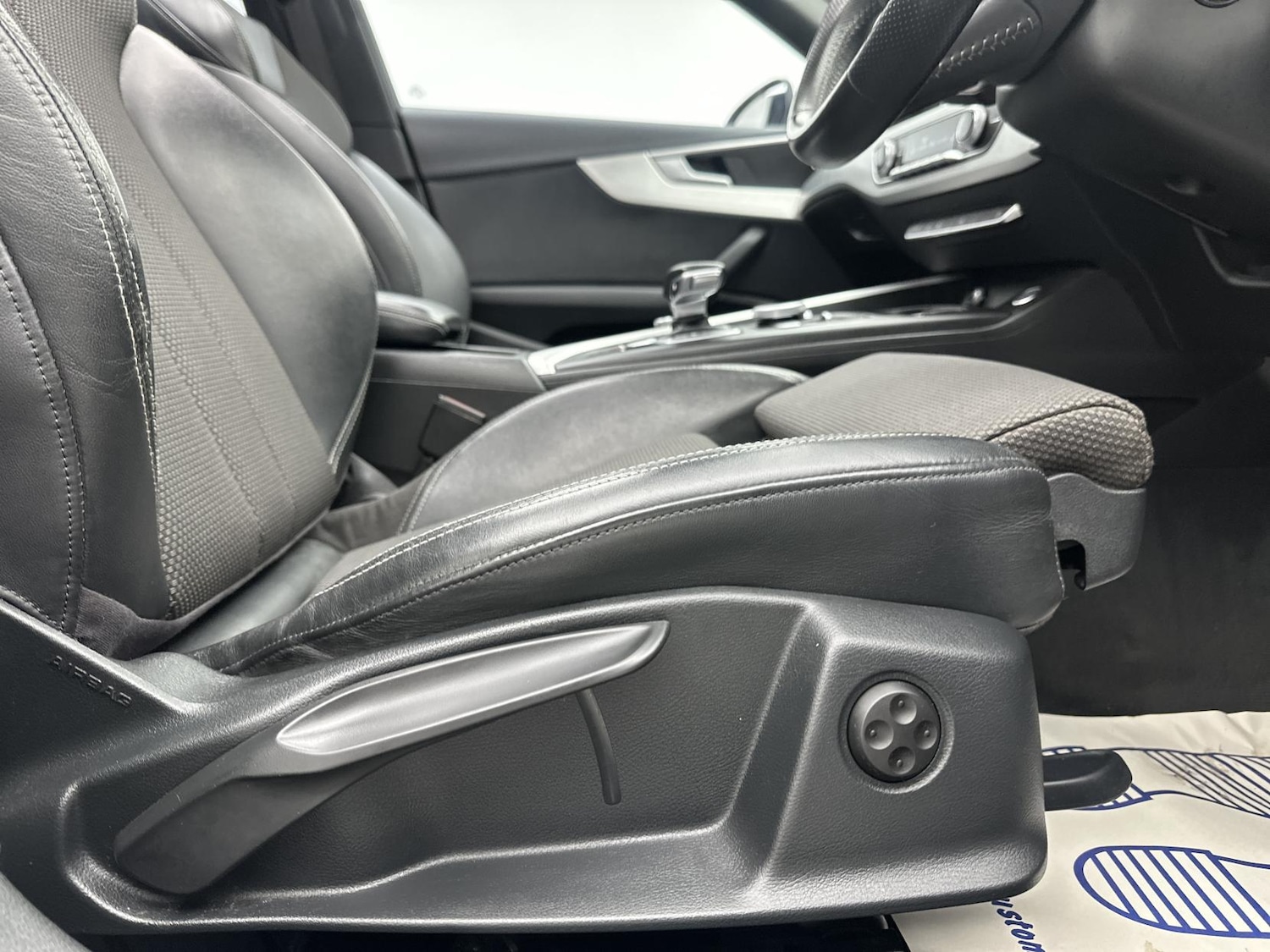 Used Audi A4 2017 for sale - 76933413: Photo 17