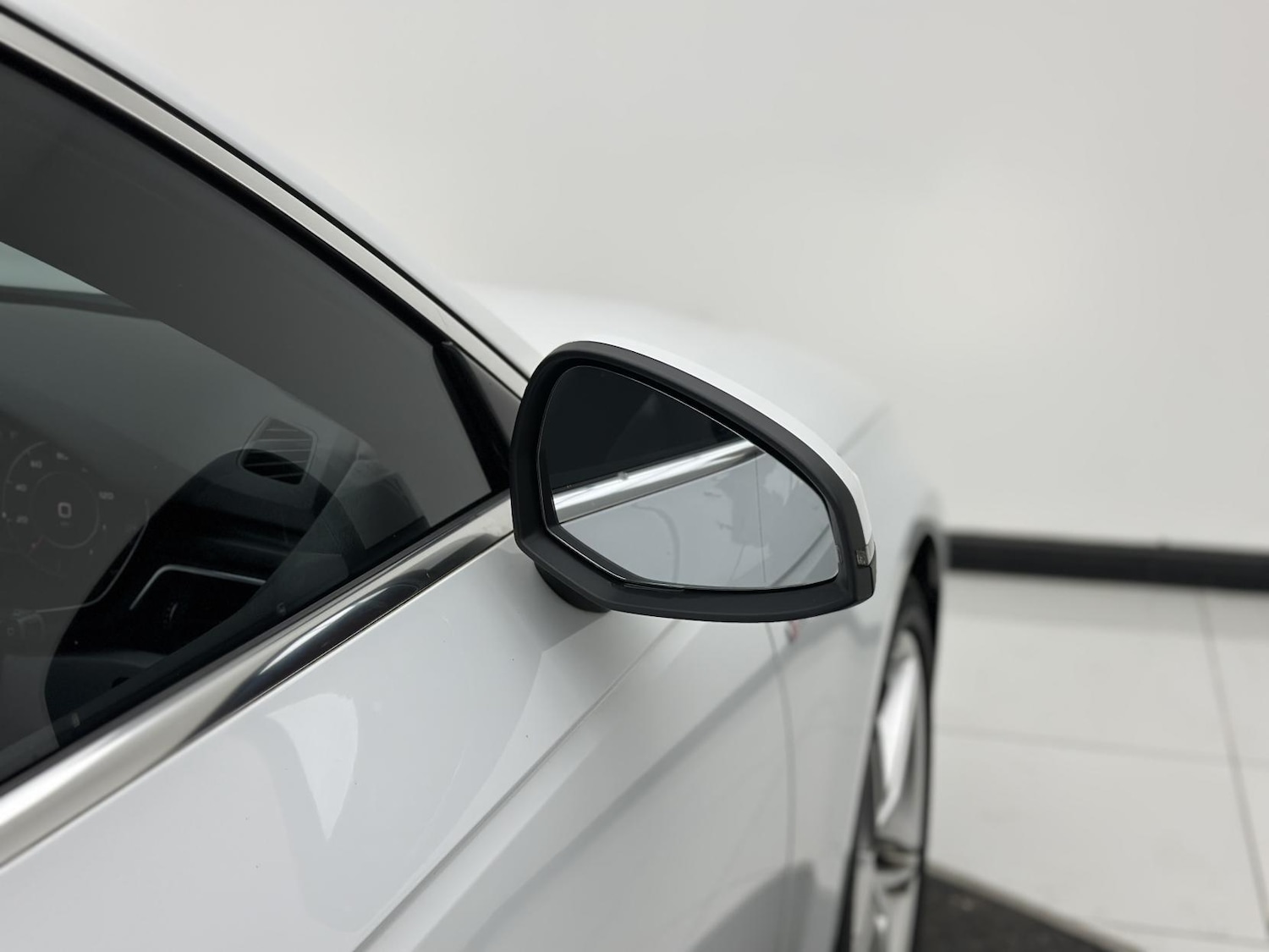 Used Audi A4 2017 for sale - 76933413: Photo 27