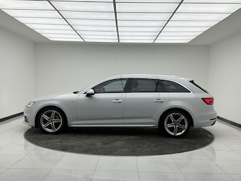 Used Audi A4 2017 for sale - 76933413: Photo