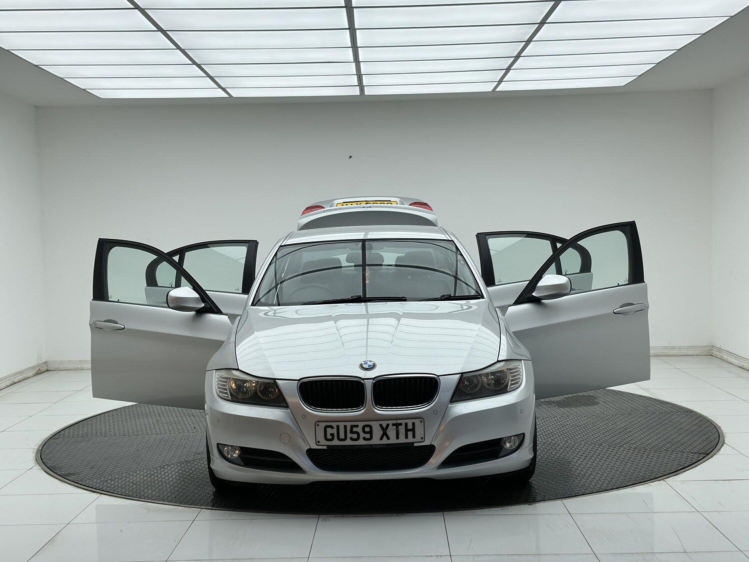 Used BMW 3 Series 2009 for sale - 76864290: Photo 14