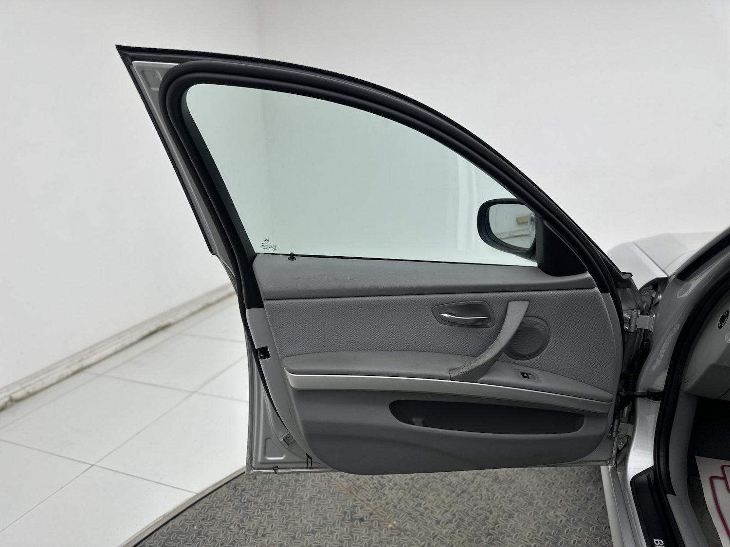 Used BMW 3 Series 2009 for sale - 76864290: Photo 29