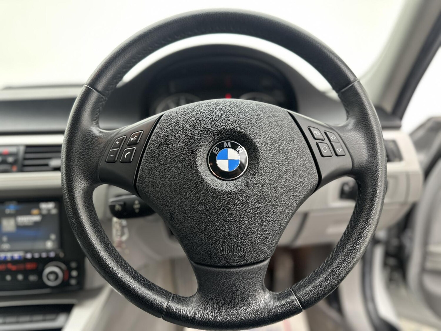 Used BMW 3 Series 2009 for sale - 76864290: Photo 42