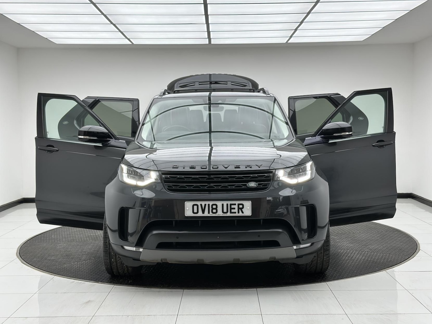 Used Land Rover Discovery 2018 for sale - 77052304: Photo 11