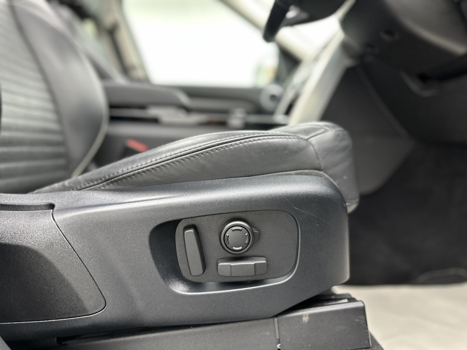 Used Land Rover Discovery 2018 for sale - 77052304: Photo 17