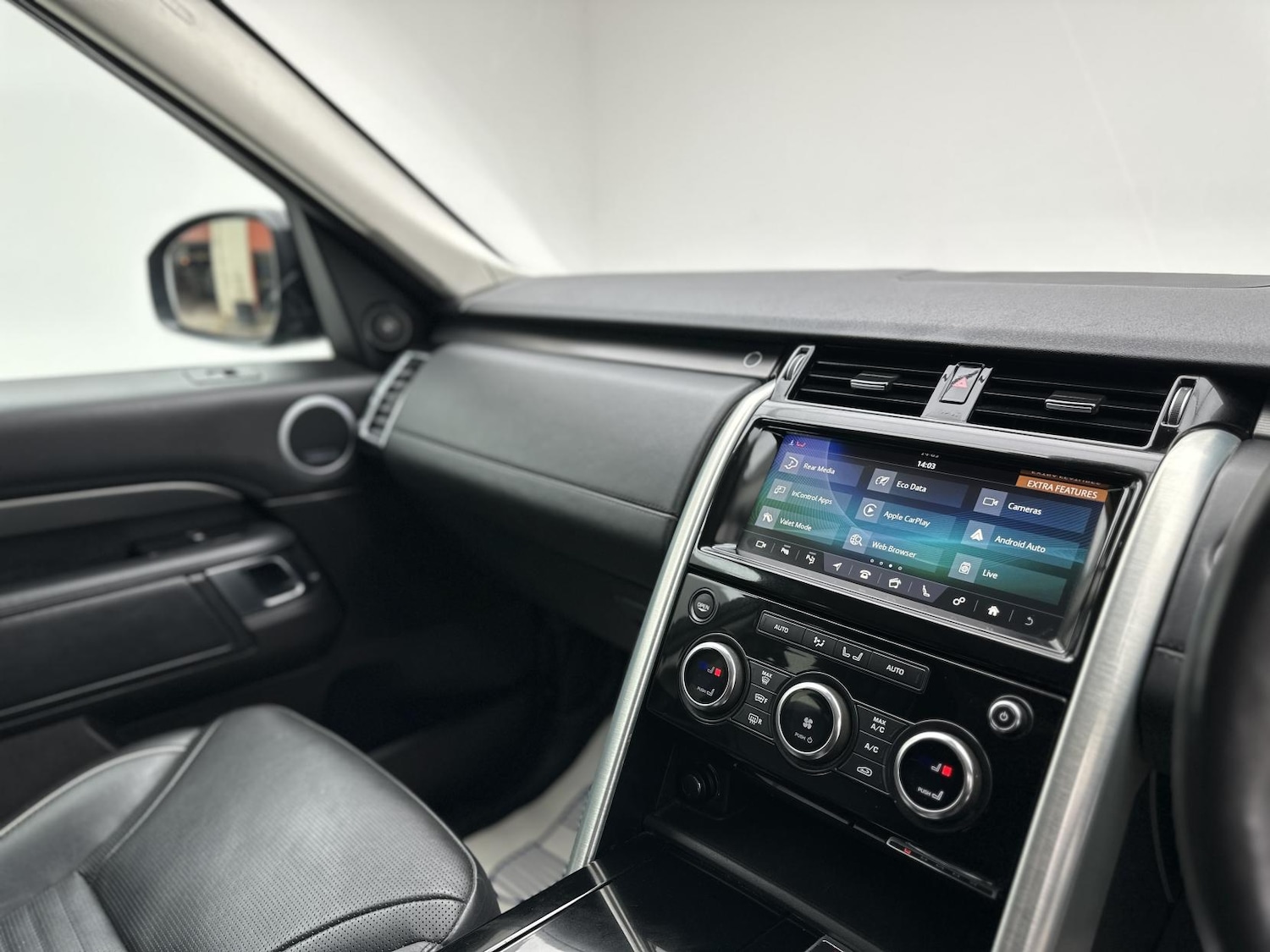 Used Land Rover Discovery 2018 for sale - 77052304: Photo 67