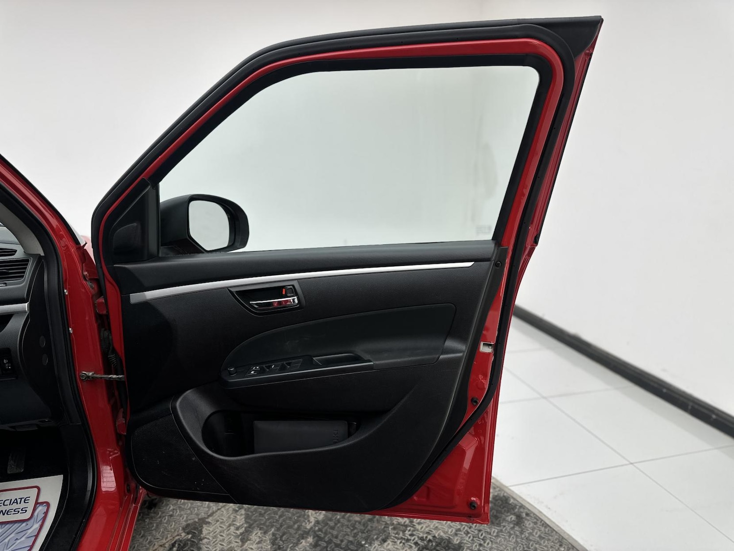 Used Suzuki Swift 2015 for sale - 77969068: Photo 13