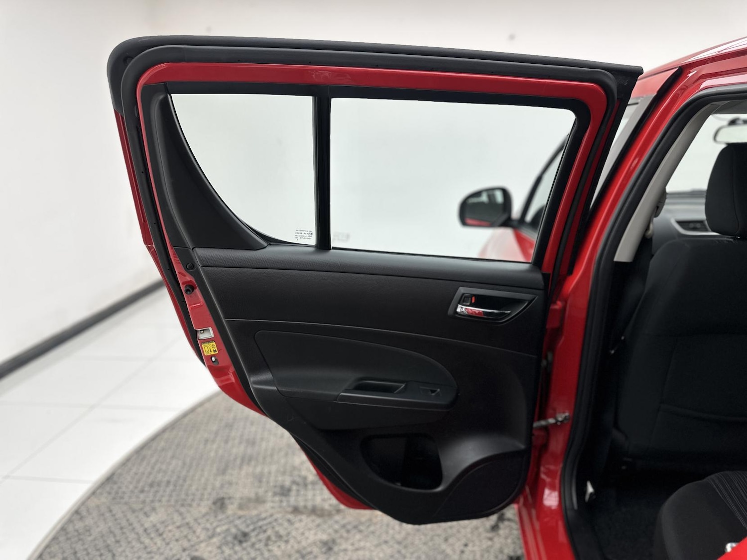 Used Suzuki Swift 2015 for sale - 77969068: Photo 19