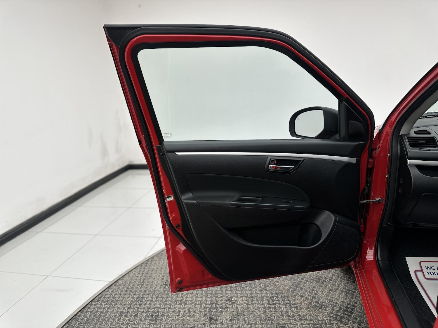 Used Suzuki Swift 2015 for sale - 77969068: Photo 24