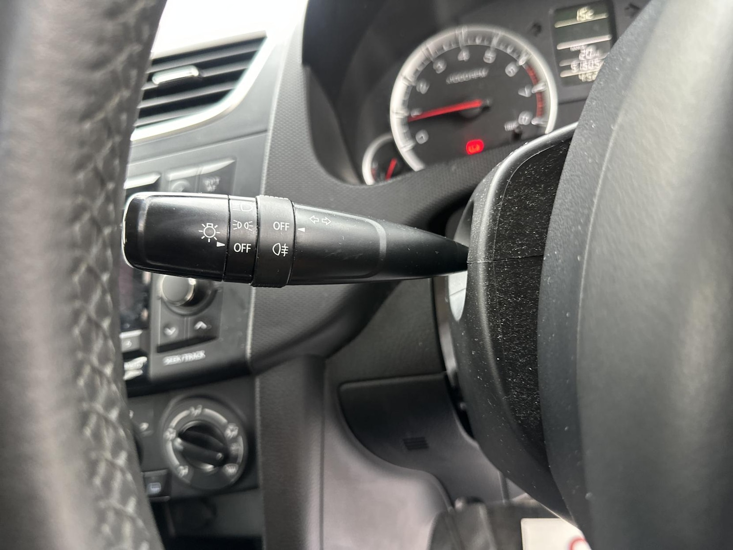 Used Suzuki Swift 2015 for sale - 77969068: Photo 27