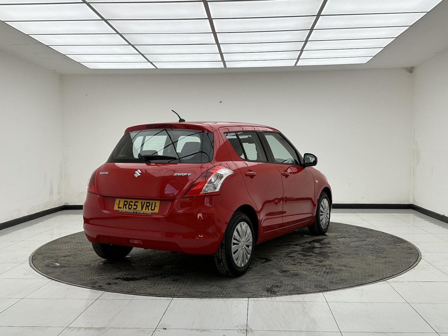 Used Suzuki Swift 2015 for sale - 77969068: Photo 8