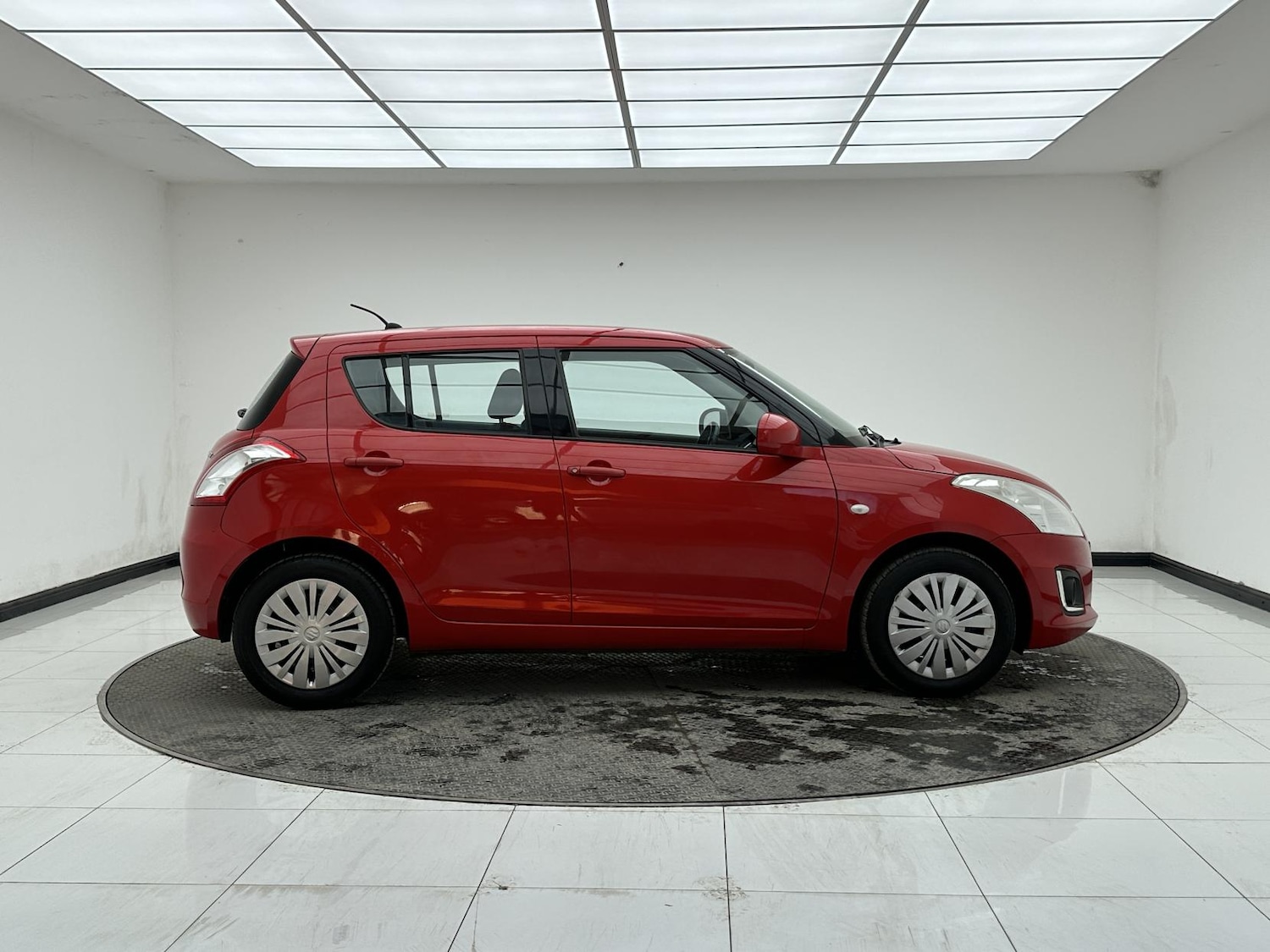 Used Suzuki Swift 2015 for sale - 77969068: Photo 9