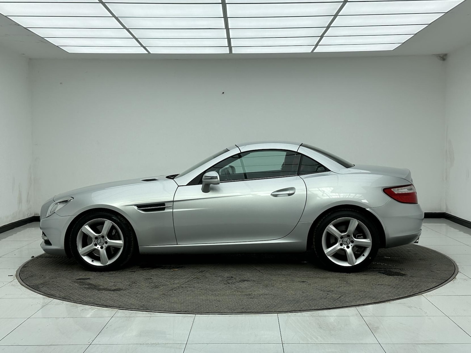 Used Mercedes-Benz SLK 2012 for sale - 77903511: Photo 10