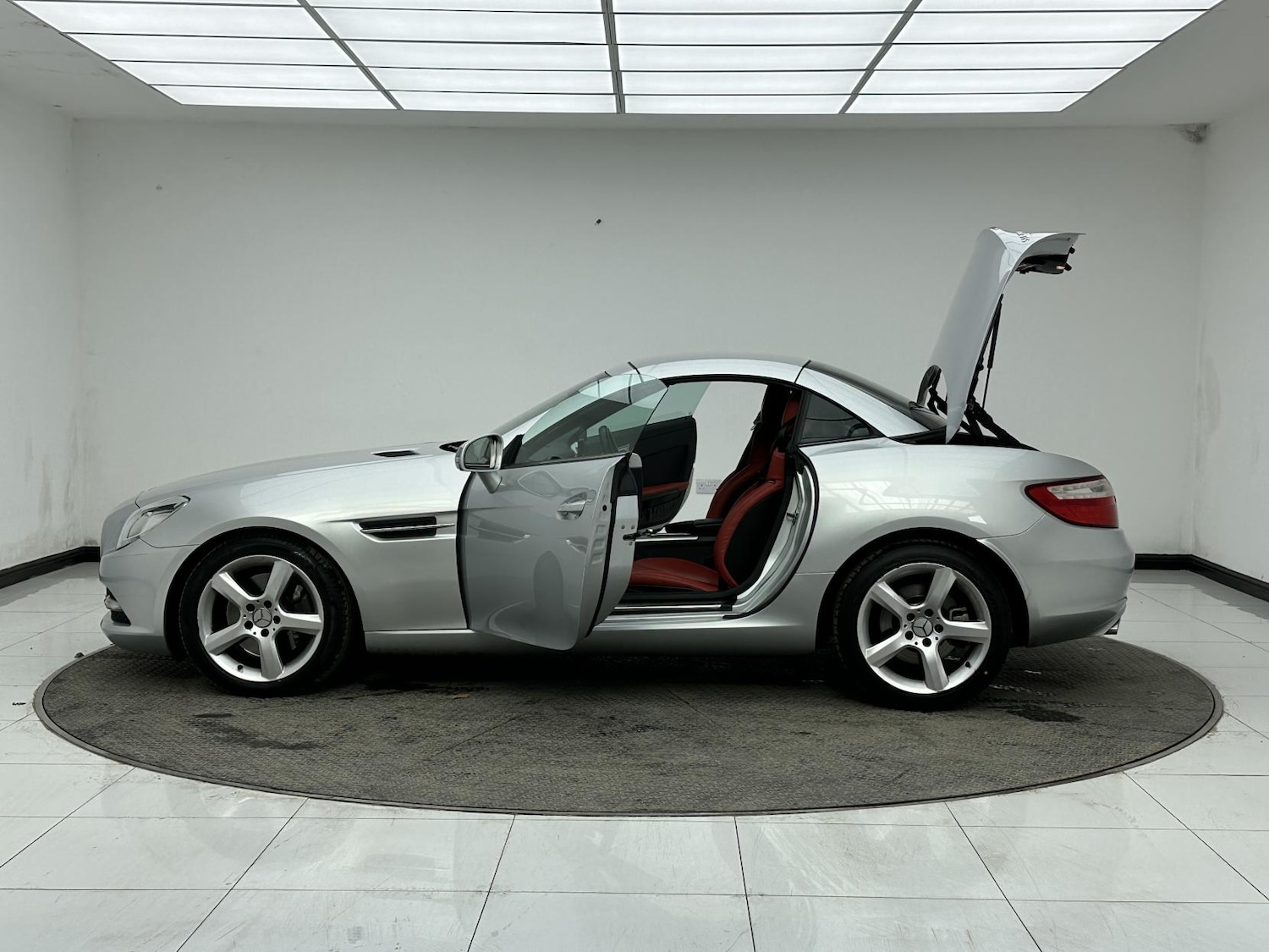 Used Mercedes-Benz SLK 2012 for sale - 77903511: Photo 14