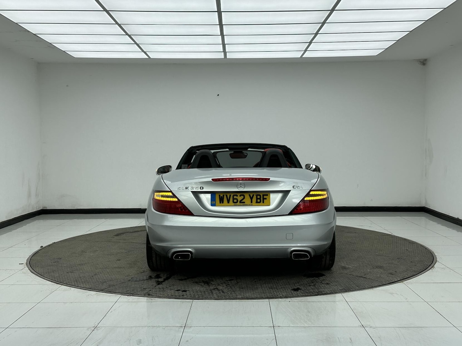 Used Mercedes-Benz SLK 2012 for sale - 77903511: Photo 16