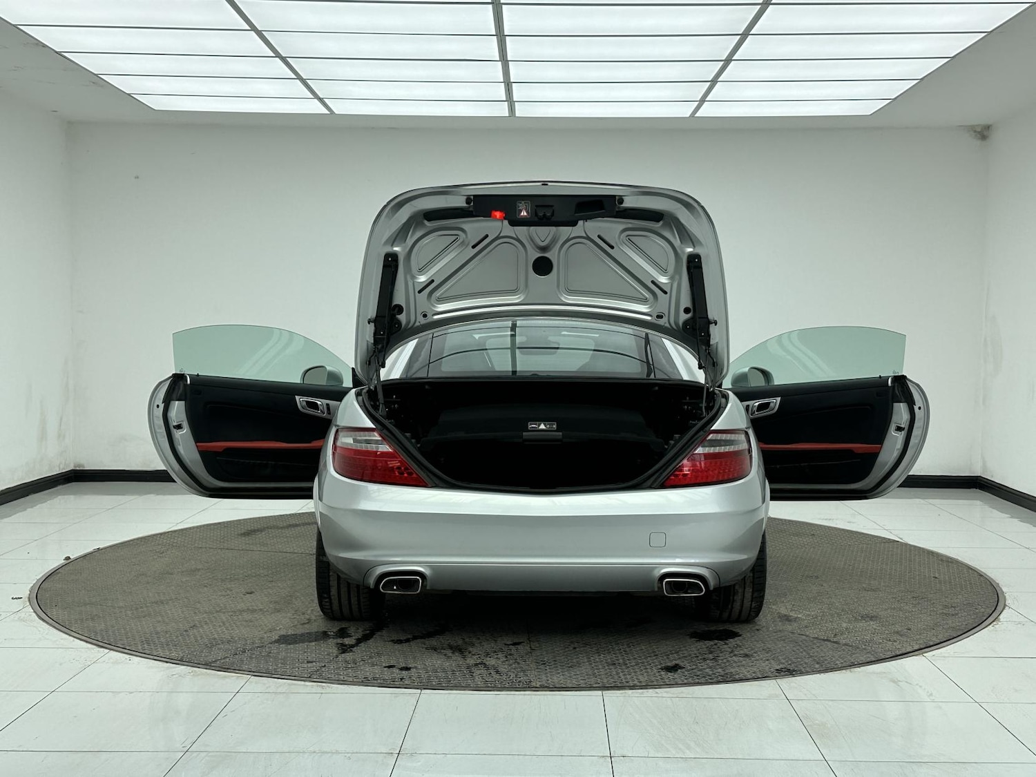 Used Mercedes-Benz SLK 2012 for sale - 77903511: Photo 18