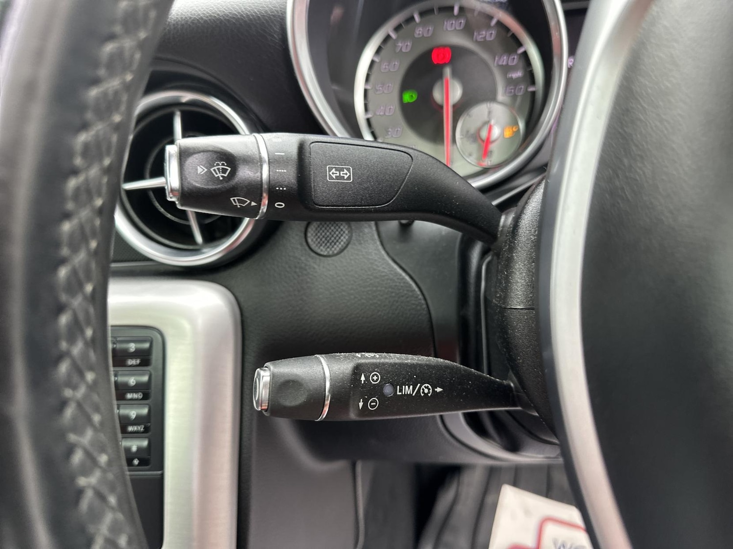 Used Mercedes-Benz SLK 2012 for sale - 77903511: Photo 27