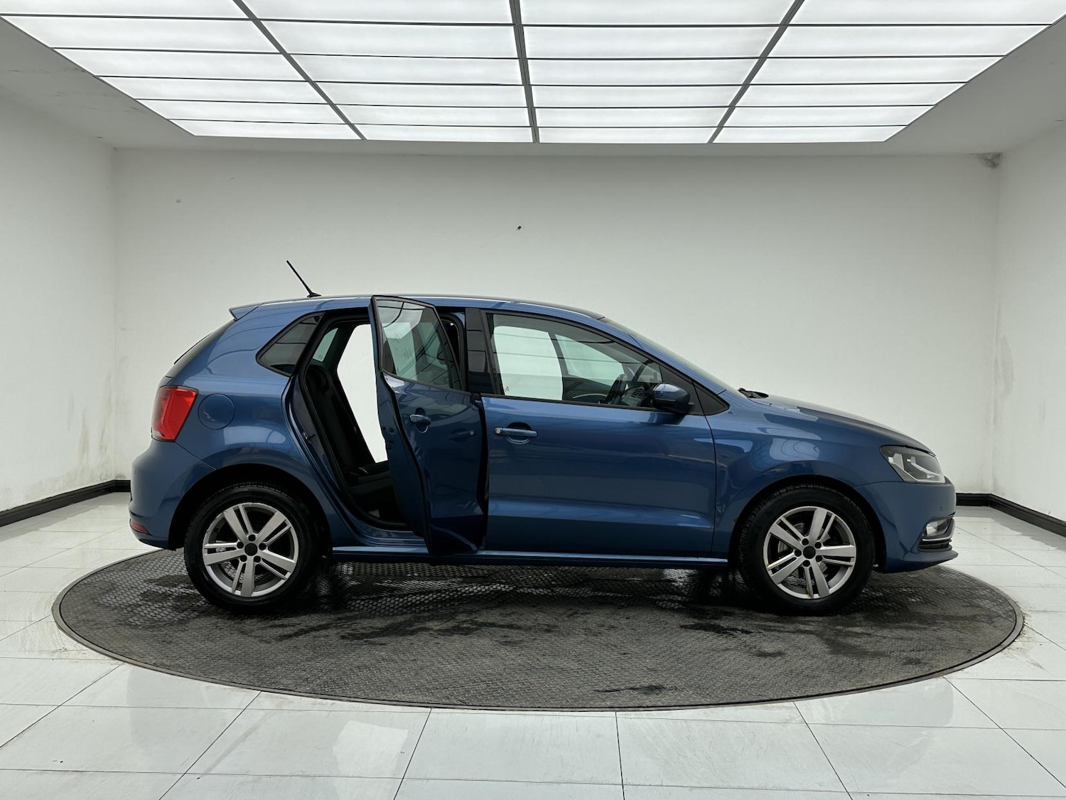 Used Volkswagen Polo 2016 for sale - 78057298: Photo 13