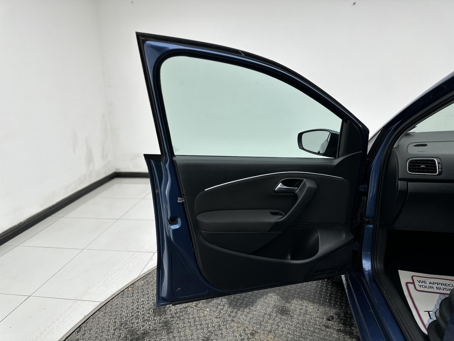 Used Volkswagen Polo 2016 for sale - 78057298: Photo 29