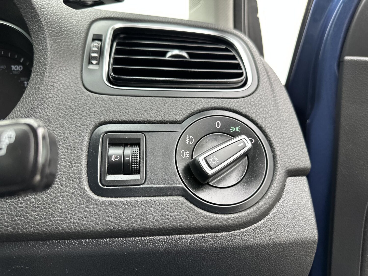 Used Volkswagen Polo 2016 for sale - 78057298: Photo 38