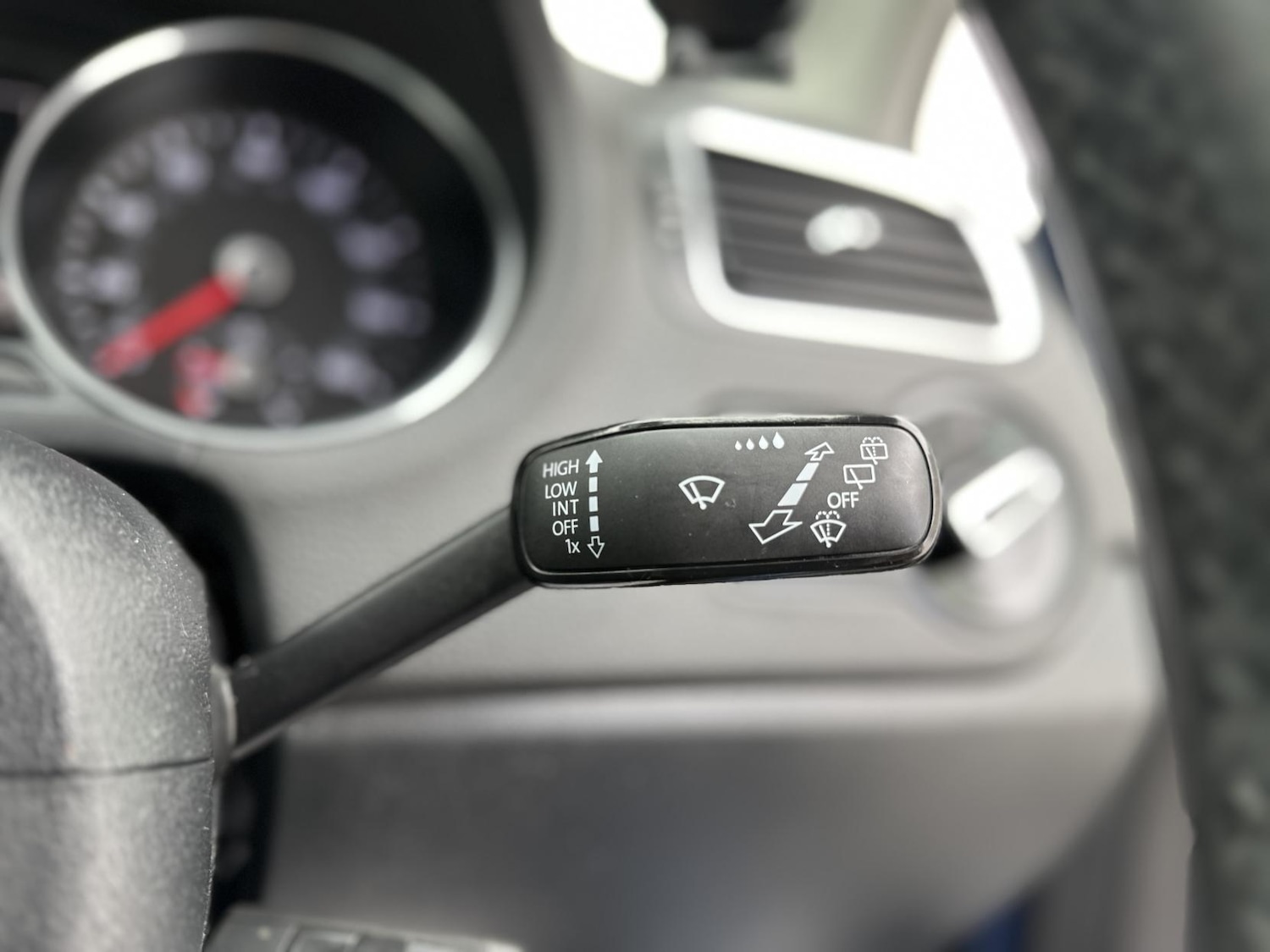 Used Volkswagen Polo 2016 for sale - 78057298: Photo 39