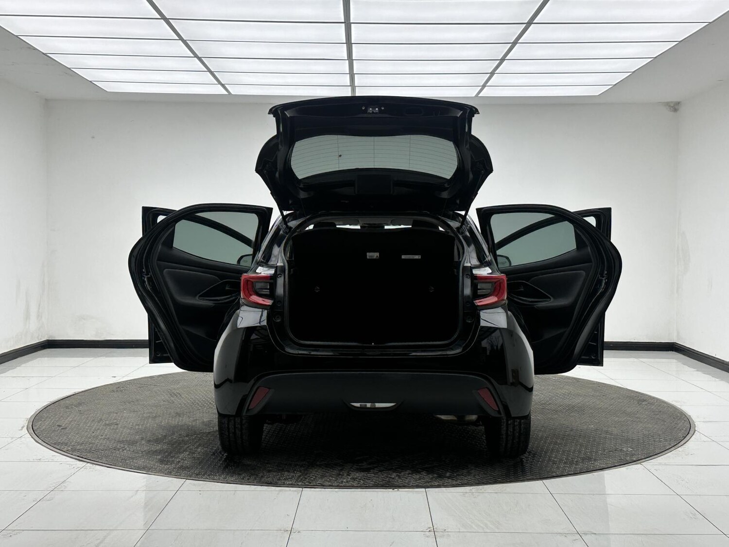 Used Toyota Yaris 2022 for sale - 78152946: Photo 14